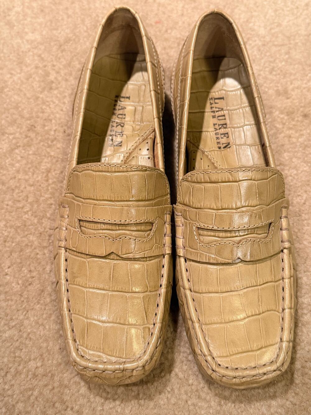 Lauren Ralph Lauren Beige Croc Embossed Leather Penny Loafers Womenโs Size 6B
